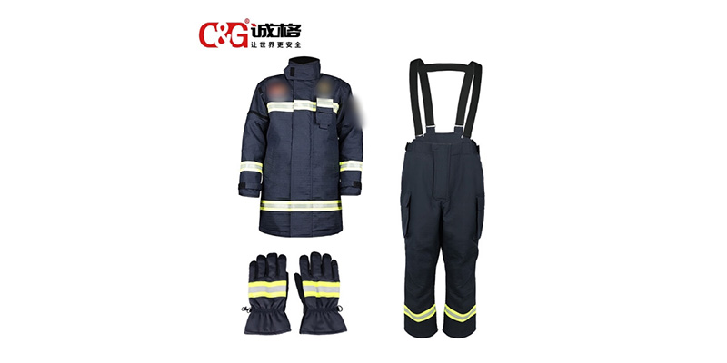 消防戰(zhàn)斗服穿戴方法、材質(zhì)及使用場景指南
